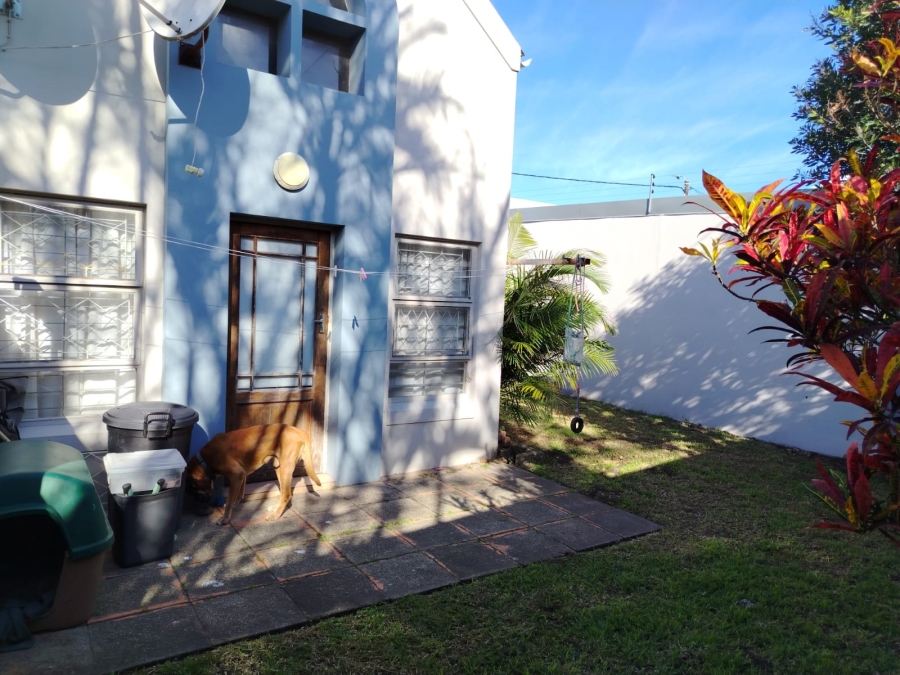 To Let 1 Bedroom Property for Rent in Vincent Eastern Cape